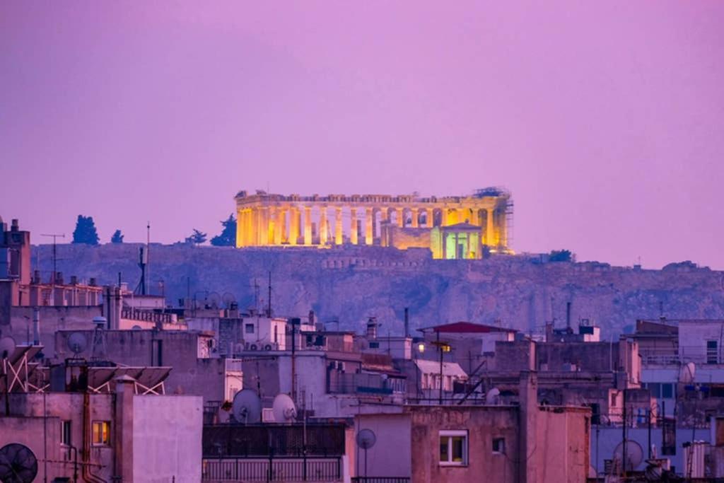 The Captains Flat On The Roof * Athènes